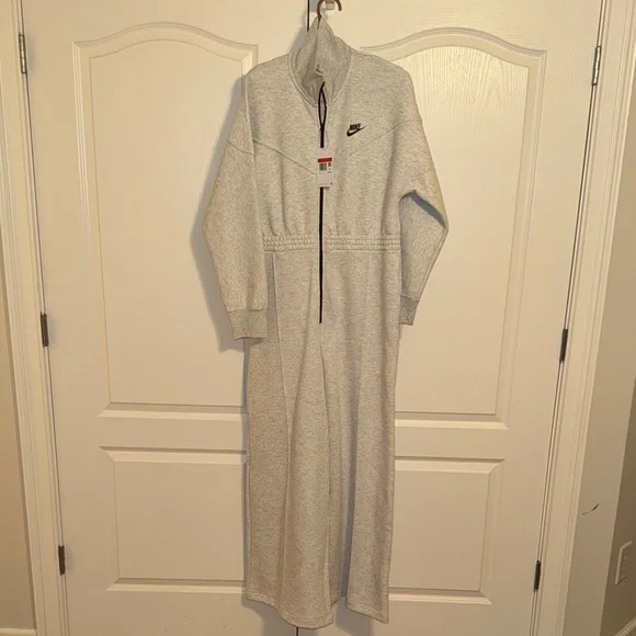 Nike Tech Fleece White Full-Zip Wide-Leg Jumpsuit - Picture 2 of 5